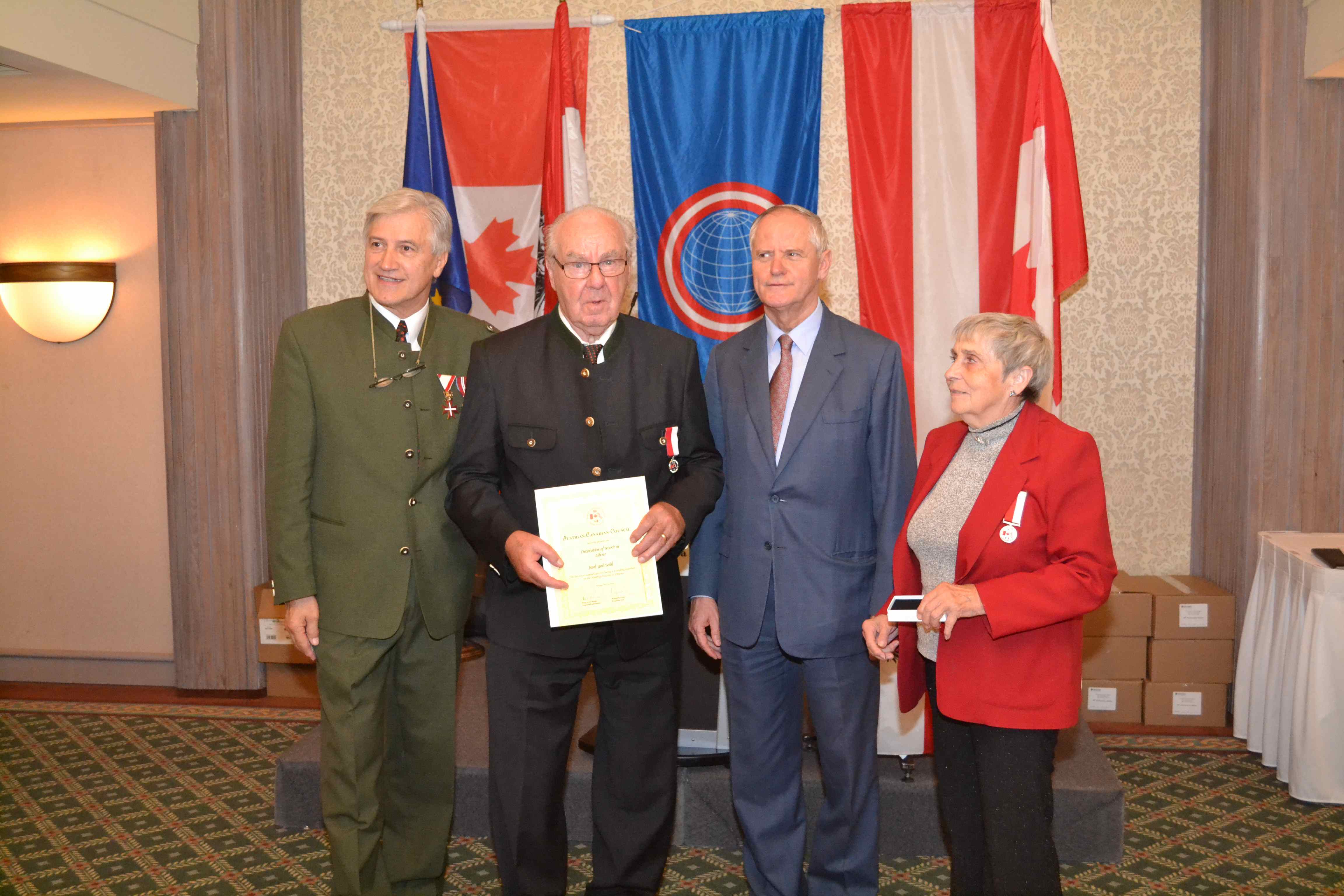 Awarding ACC Medal in Silver to Josef Seidl